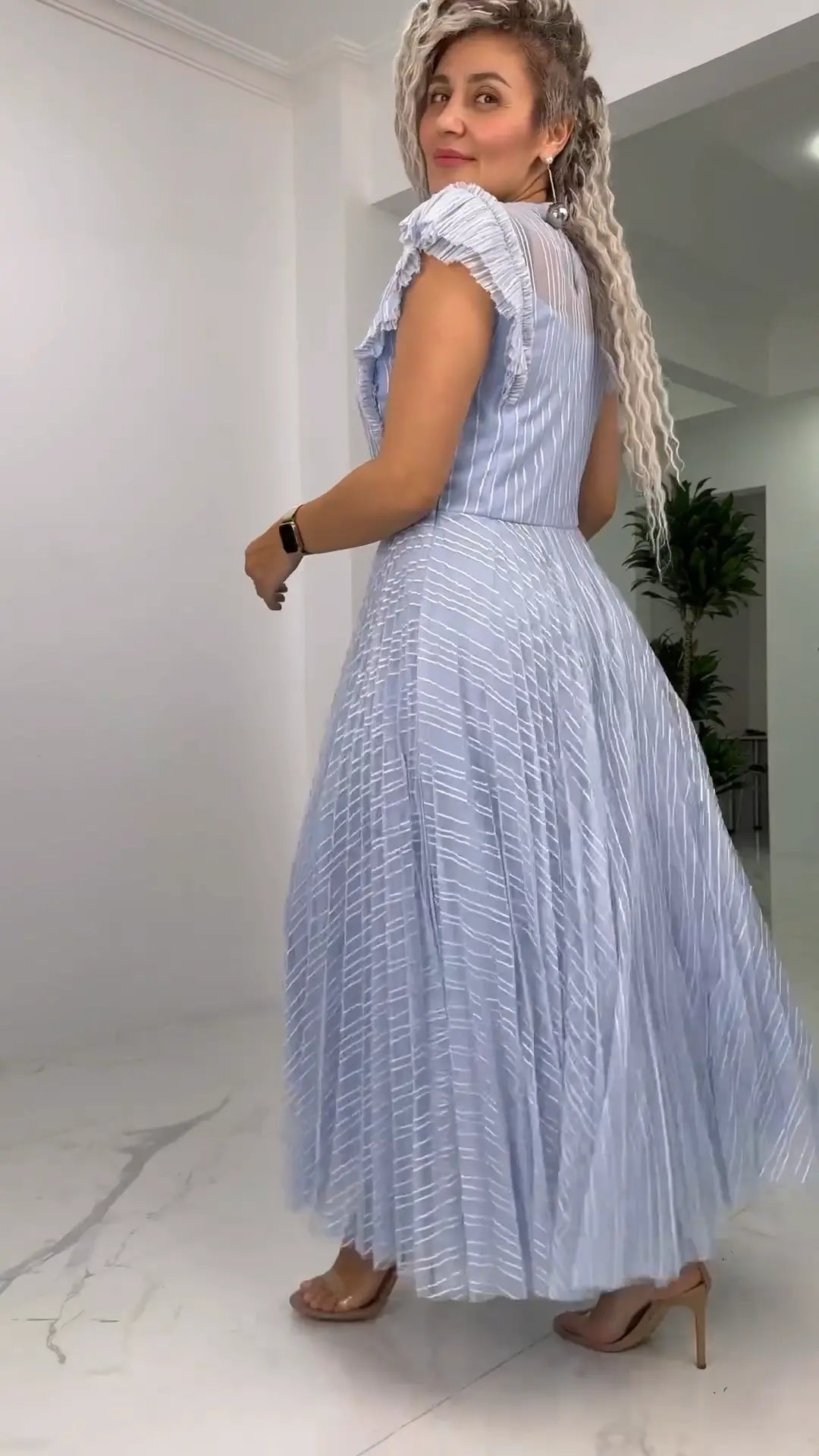 Aura | Abito in chiffon con vestibilità aderente